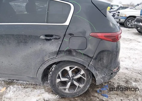 2021 Kia Sportage Lx z USA, uszkodzony, nr VIN KNDPMCAC2M7902207